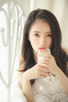 他扒开内裤把舌头进去会有影响吗